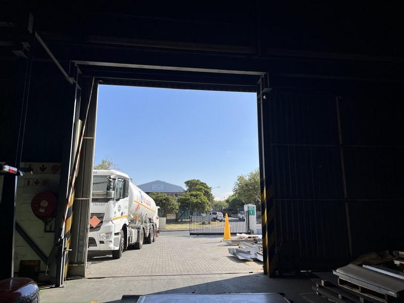 To Let commercial Property for Rent in Montague Gardens Western Cape